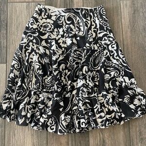 Ralph Lauren Black and Cream Patterned Skater Skirt 100% silk